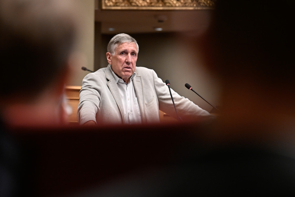 Sicherheitspolitik / Ex-Verteidigungsminister Bausch fordert europäische Lösung für Verteidigung