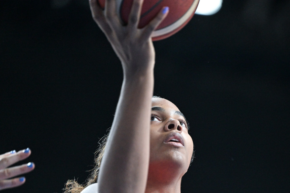 Auslands-Basketball / Ehis Etute darf in die „March Madness“ und eine gelungene Generalprobe für Magaly Meynadier
