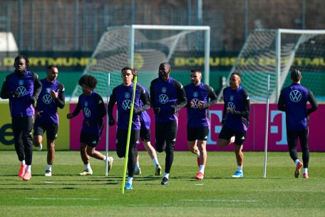 Fußball / Deutschland oder Italien? Viertelfinale der Nations League entscheidet über FLF-Gegner