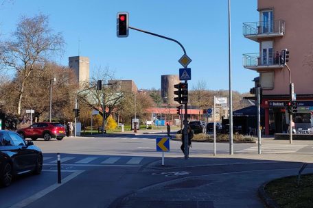 Esch / Sie ist wieder da: Nun regelt die Ampel an der Place de la Paix den Verkehr