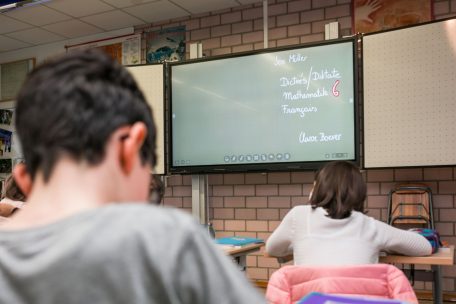 Wenn Sprache zur Hürde wird / Vom Für und Wider des Sitzenbleibens – Vater verliert Sorgerecht im Schulstreit