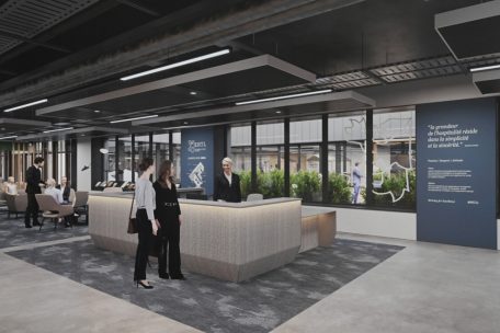 Ein Empfang im Eingang soll Hotellobby-Eindruck erwecken