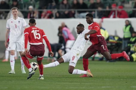 Fußball-Testspiel / 1:3-Schlappe gegen die Schweiz: Der zweite Anzug saß schlecht