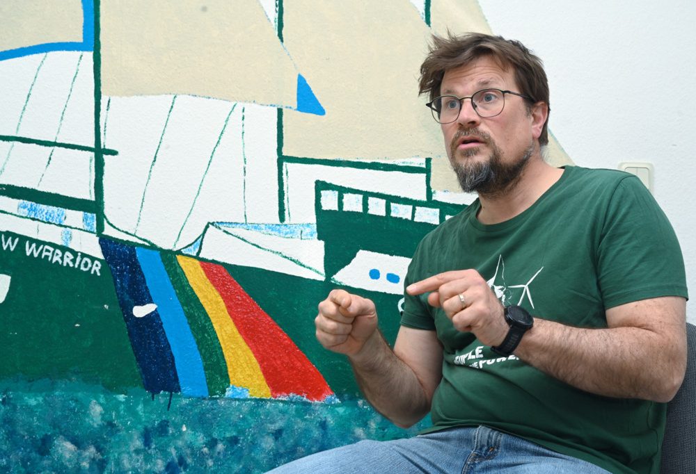 Luxemburg / Bewegte Zeiten für Greenpeace: Direktor Xavier Turquin spricht über Klimaschutz und Angriffe auf die Meinungsfreiheit