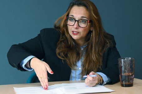 Nora Back kritisiert die neoliberale Politik der Regierung