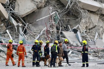 Südostasien / Mindestens 24 Tote bei schwerem Erdbeben – weiterhin viele Vermisste