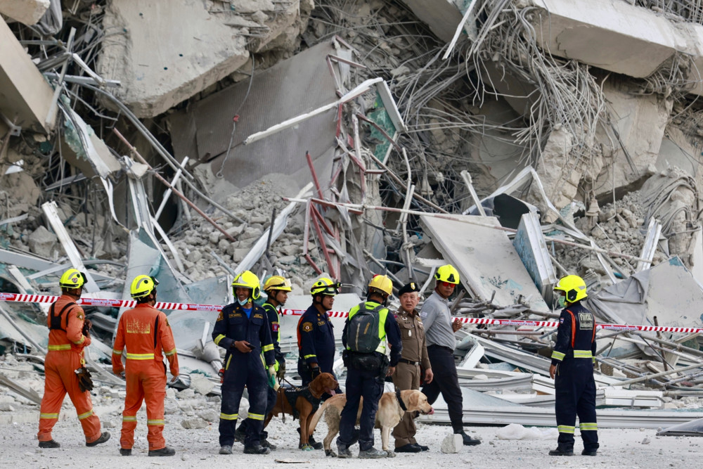 Südostasien / Mindestens 24 Tote bei schwerem Erdbeben – weiterhin viele Vermisste
