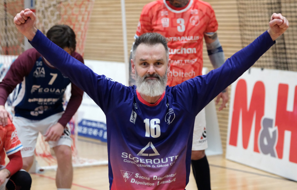 Handball / „Ein zweites Mal will ich nicht lügen“: Red-Boys-Keeper Chris Auger über sein Erfolgsgeheimnis
