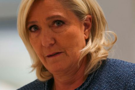 Frankreich / Rechtspopulistin Le Pen zu vierjähriger Haftstrafe und fünf Jahren Kandidaturverbot verurteilt