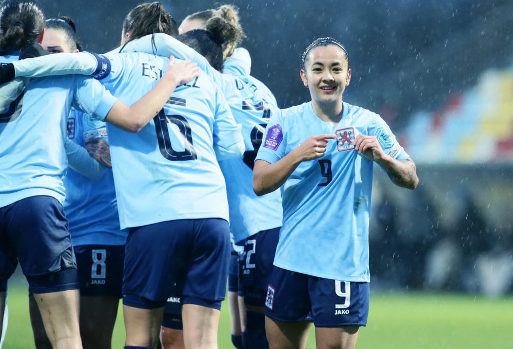 Nationalmannschaft / Amy Thompson steht vor einem weiteren internationalen Meilenstein