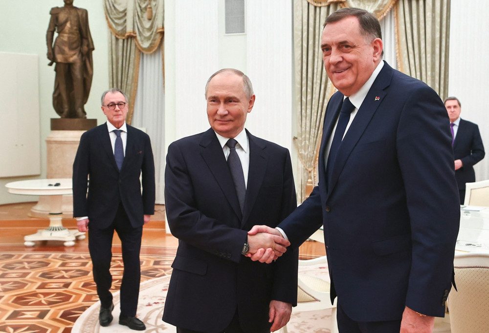 Bosnien / Interpol lehnt Ausstellung eines internationalen Haftbefehls gegen Serbenführer Dodik ab