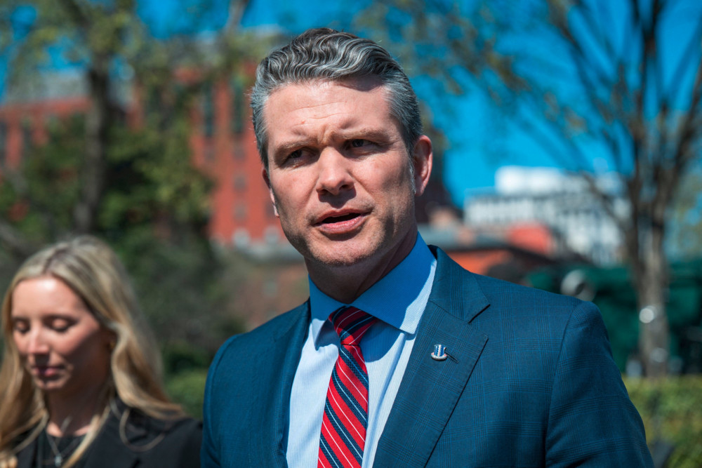 Signal-Affäre / Pentagon untersucht Rolle von US-Verteidigungsminister Hegseth