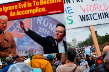 Editorial / Rechte Rhetorik, globale Wirkung – Wie Trumps Politik Europas Gesellschaften unter Druck setzt