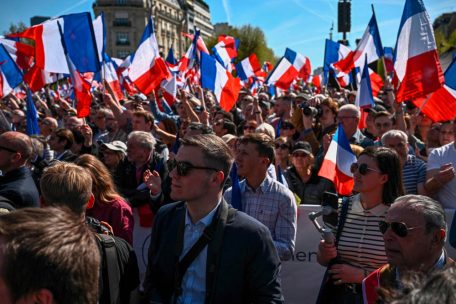 France / Le Pen, la gauche divisée, Attal: Mobilisations en demi-teinte