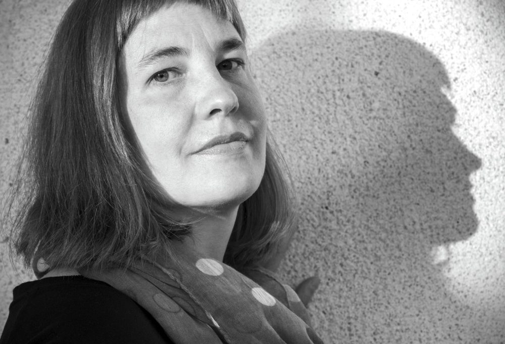 Le printemps des poètes / Un jour, un poème: „Dans les griffes de la baignoire“ par Tereza Riedlbauchová