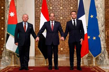 Gazastreifen / Paris und Kairo fordern Waffenruhe