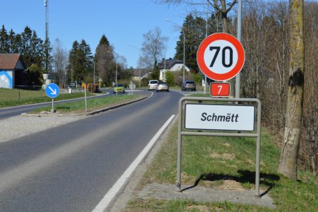 Nur die Form des Schildes am Ortseingang hat sich geändert