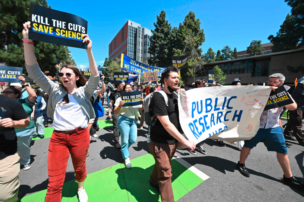 USA / Wegen Trump erwägen Forscher Wechsel ins Ausland