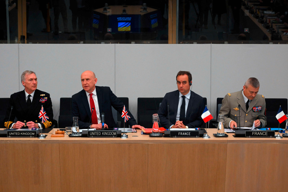 Ukraine-Krieg / Waffenstillstand rückt in weite Ferne: „Koalition der Willigen“ hofft auf die USA