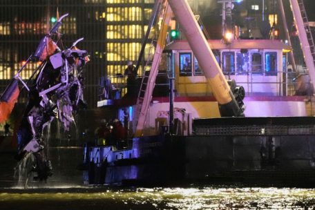 USA / Sechs Menschen sterben bei Hubschrauberabsturz in New York