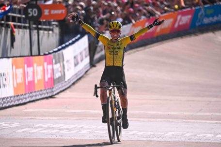 Paris-Roubaix / Ferrand-Prévot, Königin des Velodroms – Nina Berton 45. 