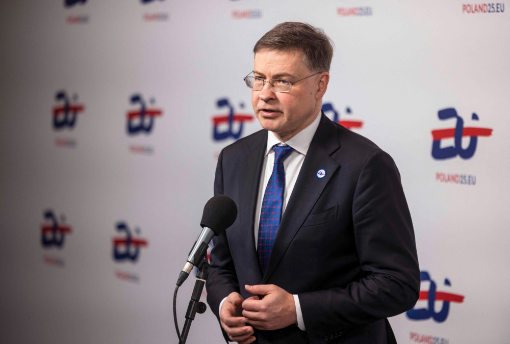 Finanzen / Viel Nervosität und Verunsicherung beim Ecofin-Treffen der EU in Warschau