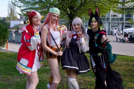 Dragche, Bakaatje, Hotaru, Amayami (v.l.n.r.) aus Holland und Luxemburg sind zum Teil zwischen 30 und 50 Mal im Jahr auf Events wie der LuxCon unterwegs