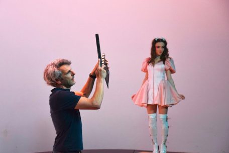Regisseur Pitt Wagner bei den Dreharbeiten für das neue Musikvideo