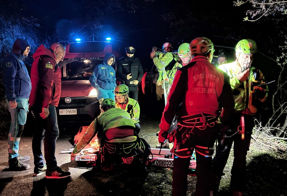 Italien / Vier Tote bei Absturz von Seilbahn nahe Neapel