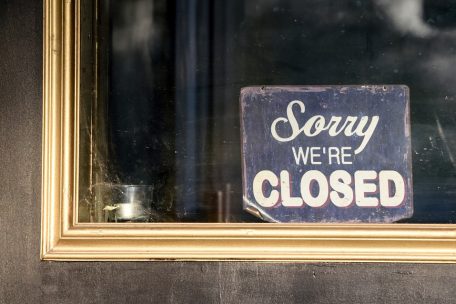 Editorial / Gastronomie in der Abwärtsspirale: Wer geht noch ins Restaurant oder Café?