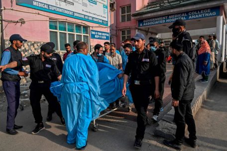 Himalaya / Angriff auf Touristen im indisch kontrollierten Teil Kaschmirs: Mindestens 24 Tote