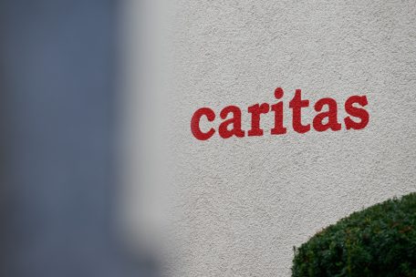 Caritas / Ehemaliger Operationsdirektor Brassel belastet Verwaltungsratsvize Bouché in 100,7-Podcast