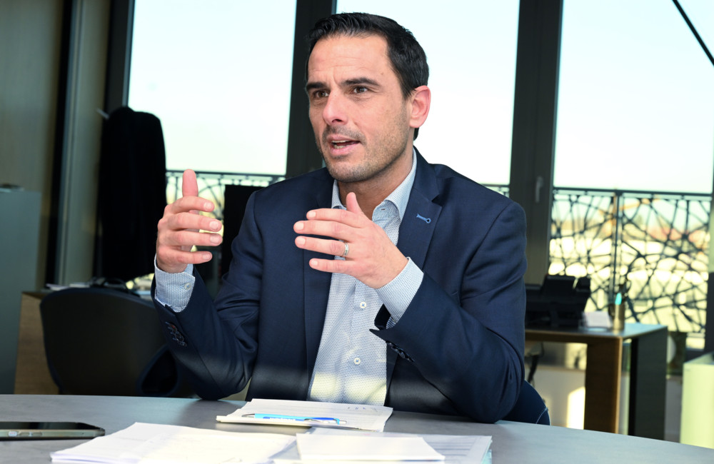 Private Finanzen / Tabu Schulden: Familienminister Max Hahn will mit den Bürgern mehr über Geld reden