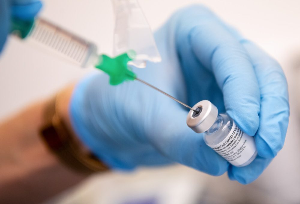 Fast 5.000 Unterschriften / Nanochips im Covid-Vakzin? Die Petition Nr. 2489 sorgt für Empörung in der Chamber