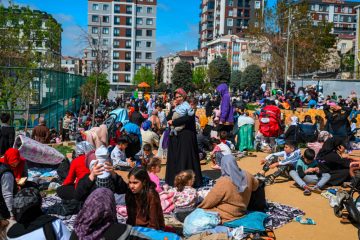 Türkei / Mehr als 150 Verletzte bei Beben in Istanbul – Sorge hält an