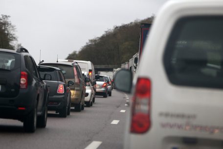Richtung Gaspericher Kreuz / Mega-Stau auf der A1: Baustelle im Tunnel Howald lähmt Verkehr