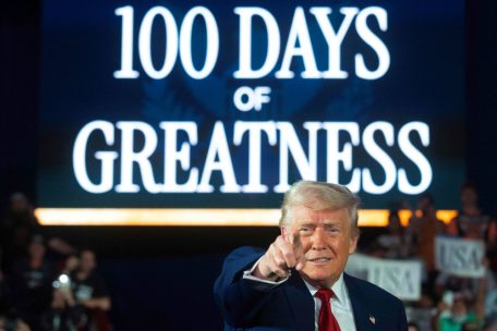 100 Tage Trump / „Von Gott gerettet, um Amerika groß zu machen“ – Der Staatschef mit der Vorliebe für markige Sprüche