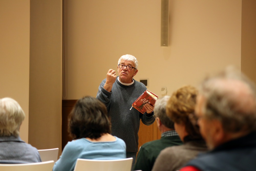 Literatur / Landolf Scherzer rückt „die kleinen Leute“ in den Mittelpunkt seines Buches „Die Kämpfs“