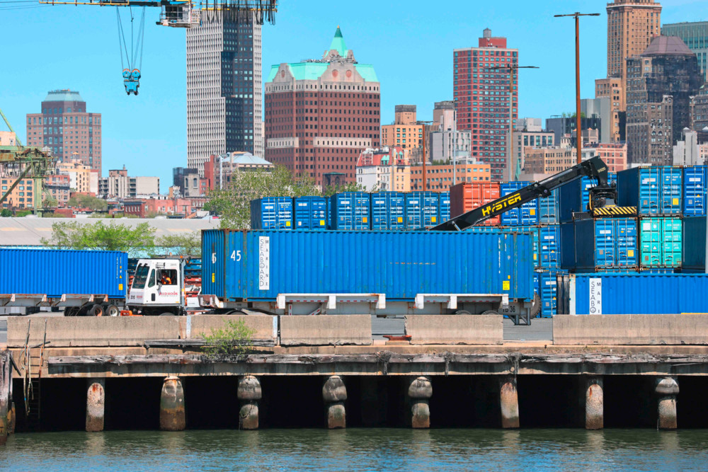 Konjunktur / Trumps „Bremsspuren“: US-Wirtschaft schrumpft im ersten Quartal