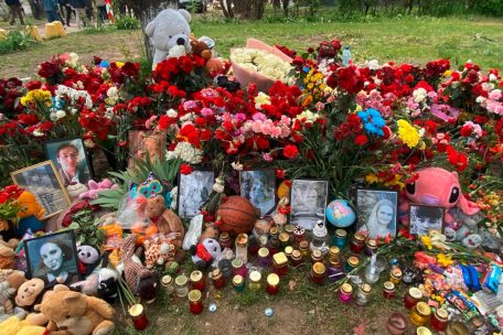 Zeichen des Trauers in einem Kiewer Arbeiterviertel