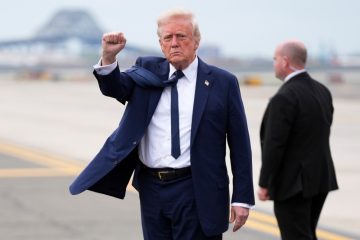 Soziale Medien / Trump verbreitet Bild von sich als Papst