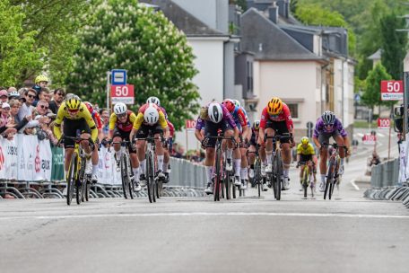 Am Sonntag gewann Martina Fidanza (ganz links) den Sprint von Cessingen