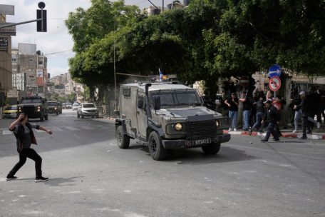 Nahostkonflikt / Israel beschließt Ausweitung der Angriffe im Gazastreifen