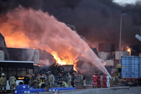 Iran / Justiz inhaftiert zwei Personen nach Hafenexplosion