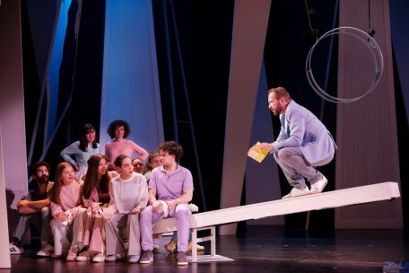 Theater / Verloren in der Social-Media-Blase: Die erfrischende Neufassung von „Spring Awakenings“ im Kapuzinertheater