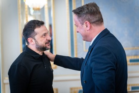 Luxemburgs Außenminister Xavier Bettel mit dem aktuellen Präsidenten der Ukraine, Wolodymyr Selenskyj, letzte Woche während eines kurzen Besuchs in Kiew
