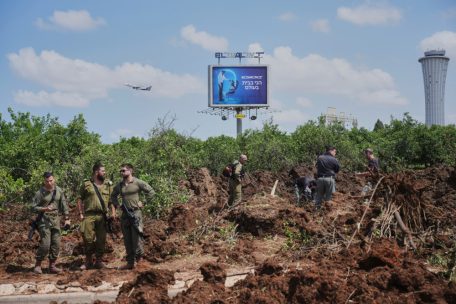 Nach Flughafen-Beschuss / Israel schlägt gegen Huthi zurück
