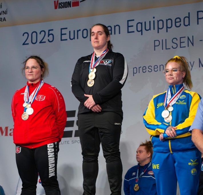 Powerlifting / Dreimal Gold: Ankie Timmers räumt bei der EM in Tschechien ab