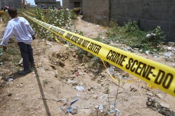 Kaschmir / Indien und Pakistan liefern sich an der Grenze Schusswechsel