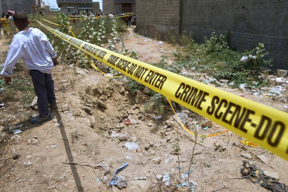 Kaschmir / Indien und Pakistan liefern sich an der Grenze Schusswechsel